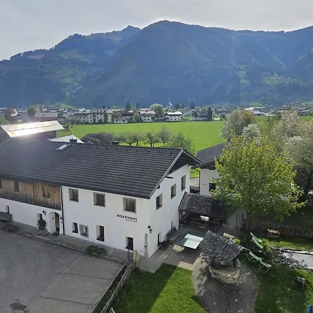 Schloss Saalhof- Schlossflair, Wellnessauszeit, Bauernhofleben, Familienzeit Im Historischen Zentral Zwischen Zell Am Und Saalbach-hinterglemm Apartamento