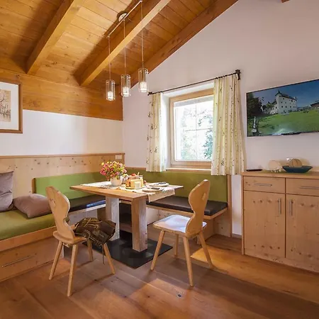 Schloss Saalhof Lejlighed