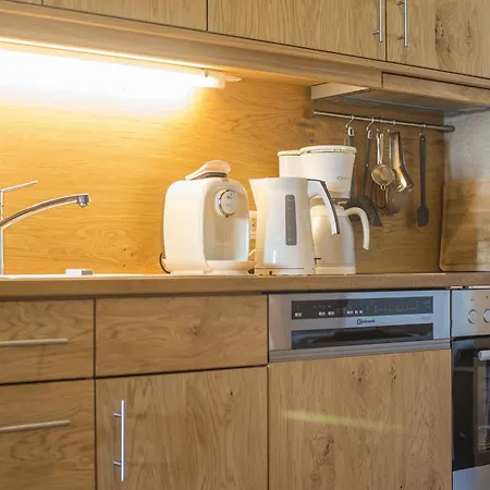 Schloss Saalhof * Maishofen