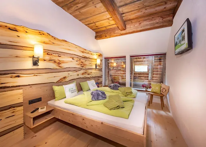 Schloss Saalhof Maishofen